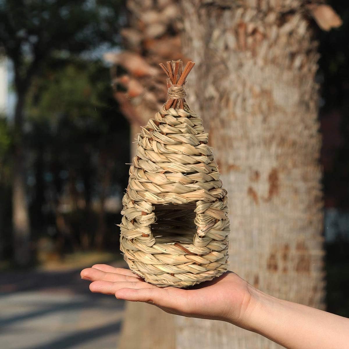 natural-grass-outdoor-hanging-bird-house-for-garden