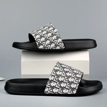 Men's Slippers Beach Slippers Slip-On Sandals39-45 2025Summer Breathable Season Comfortable Sneaker